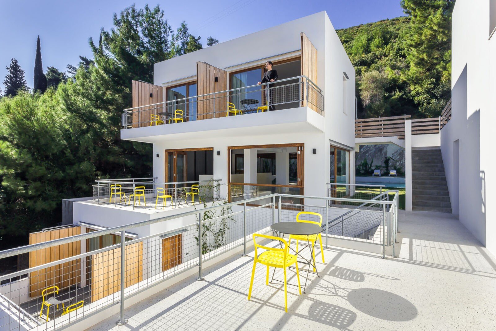 Semeli exterior-2